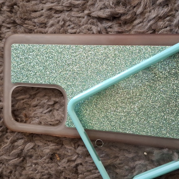 Lot of 2 EUC Samsung A53 cases w/ screen protectors - Picture 2 of 7